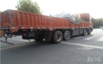 扬州到青岛物流公司9.6米平板车运输