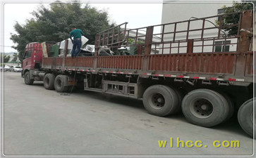 湛江到广州回程车13米半挂车司机拆栏板